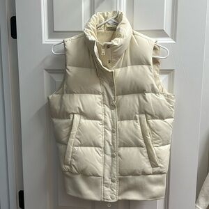 Cream off white banana republic puffer coat
